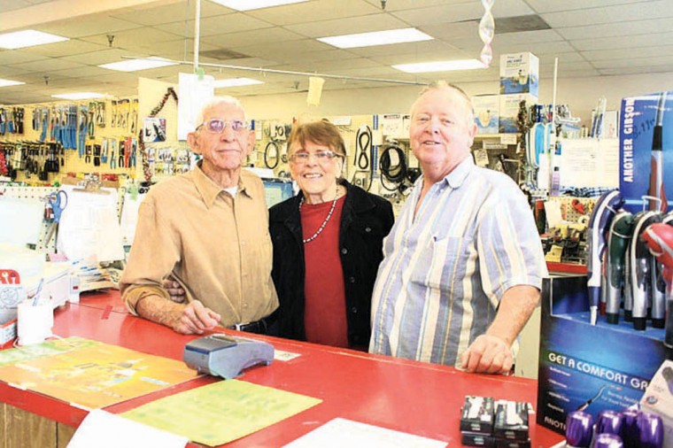 Plaza Hardware